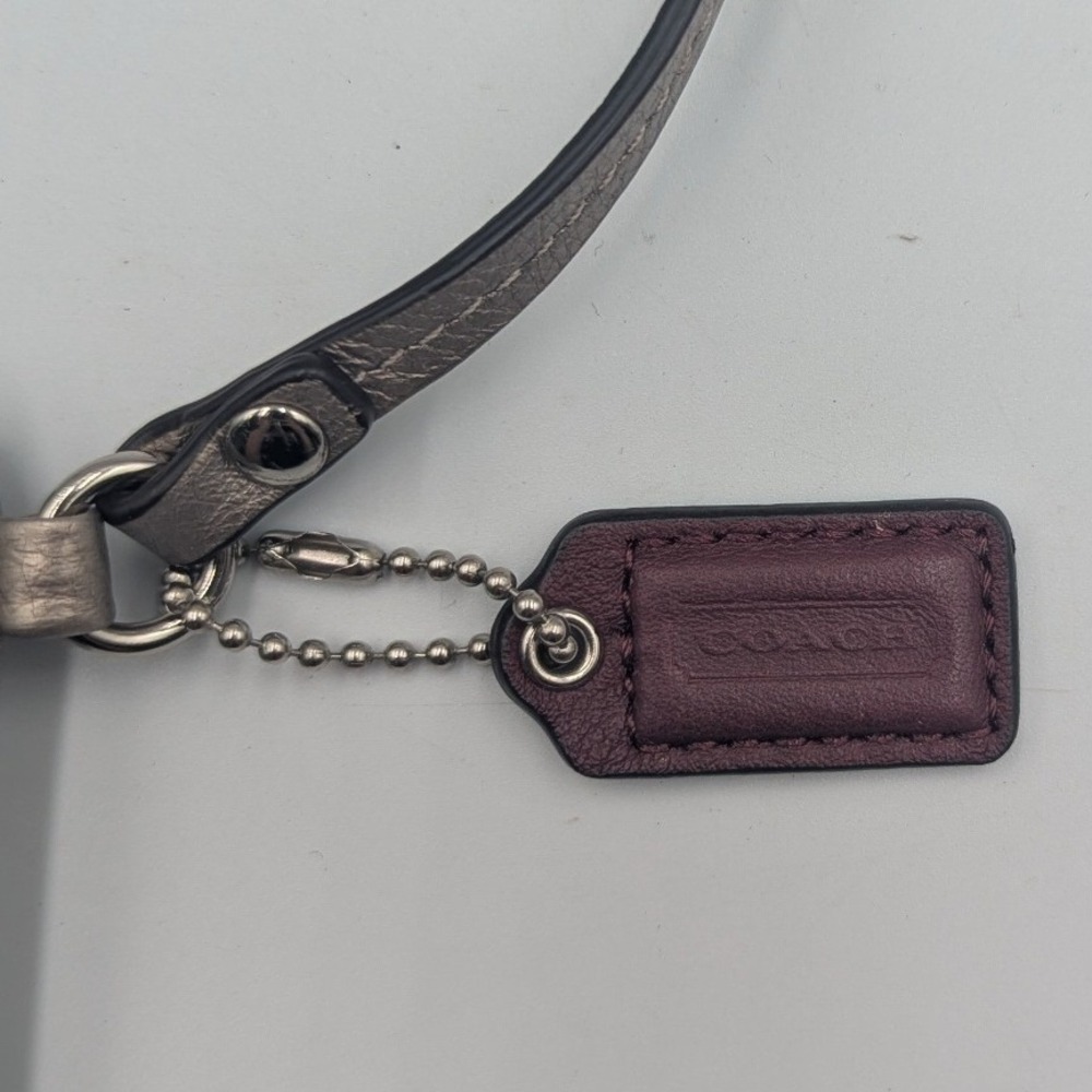 Coach Wristlet Metallic Pewter Pebbled Leather Silver Logo Small - Picture 4 of 9